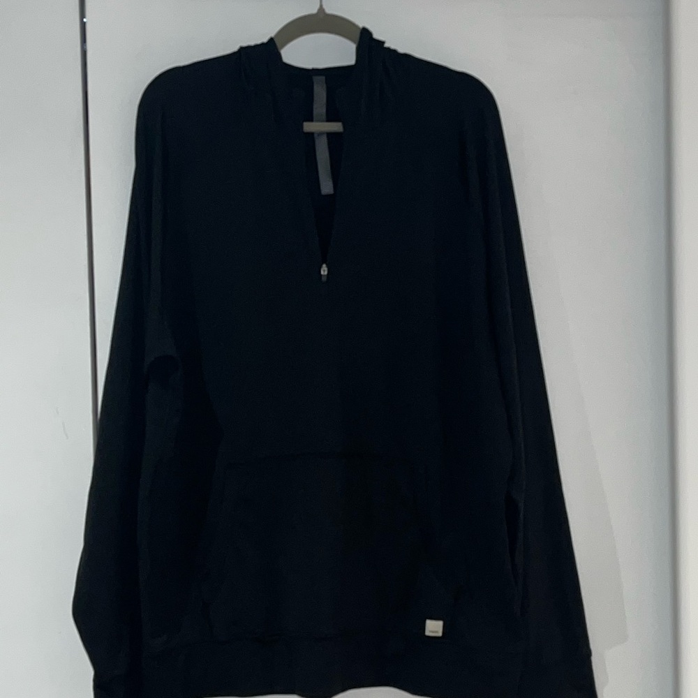 Vuori Men's Black Zip-Up Sweater